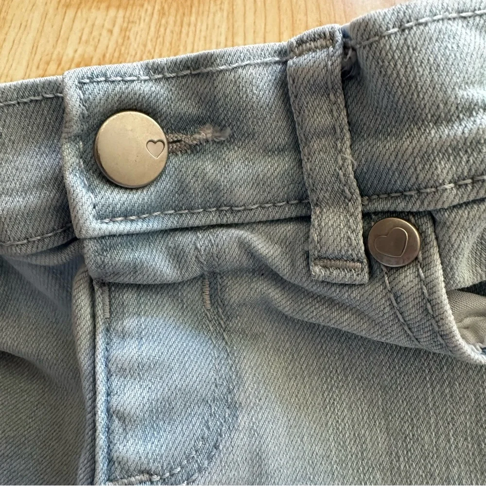 The Children’s Place Toddler Girls Basic Skinny Jeans in Sky Wash 2T Light Wash
